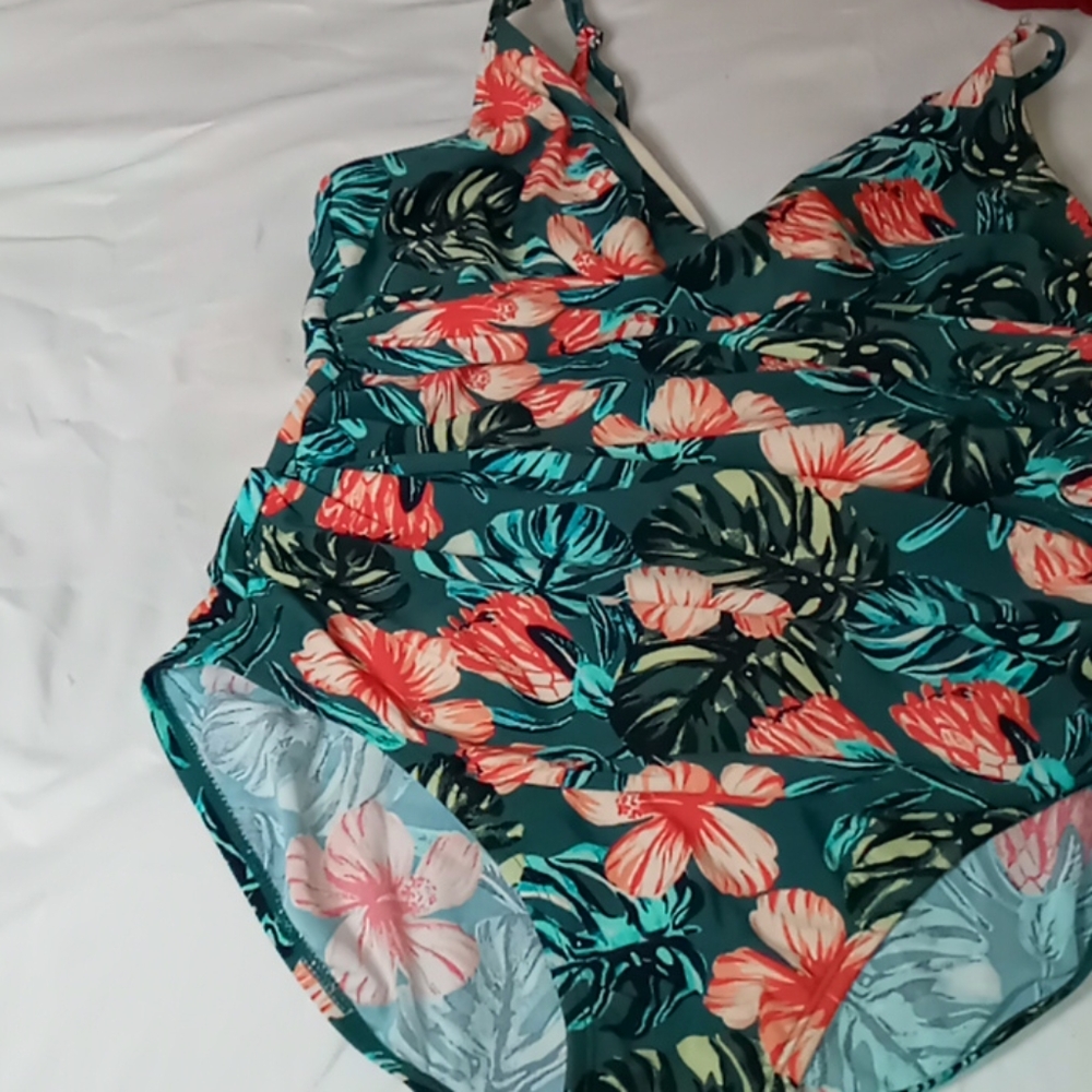 Bathing suit